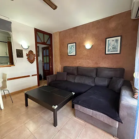 S J Apartment *